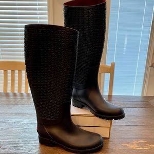 Tommy Hilfiger Navy Rain Boots size 8